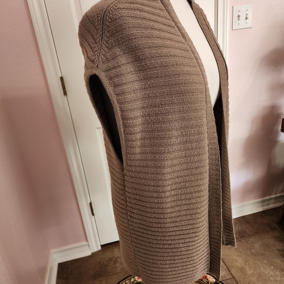 Chico's Taupe Ribbed Cardigan Size 2 - Picture 3 of 4